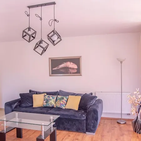 Kornel Apartment