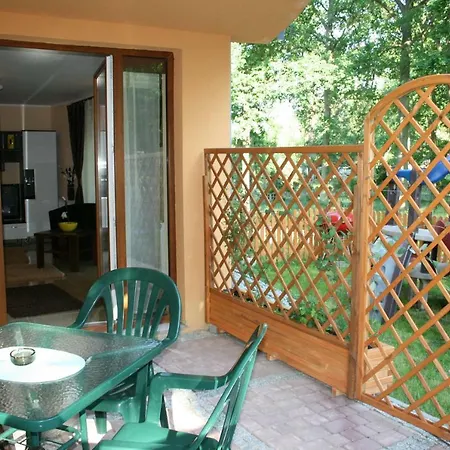 Kornel Apartamento *